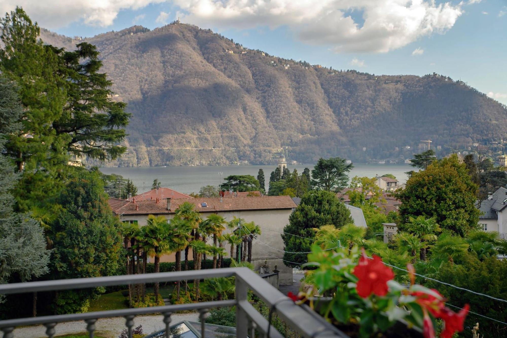Hotel Ristorante La Vignetta Cernobbio Exterior photo